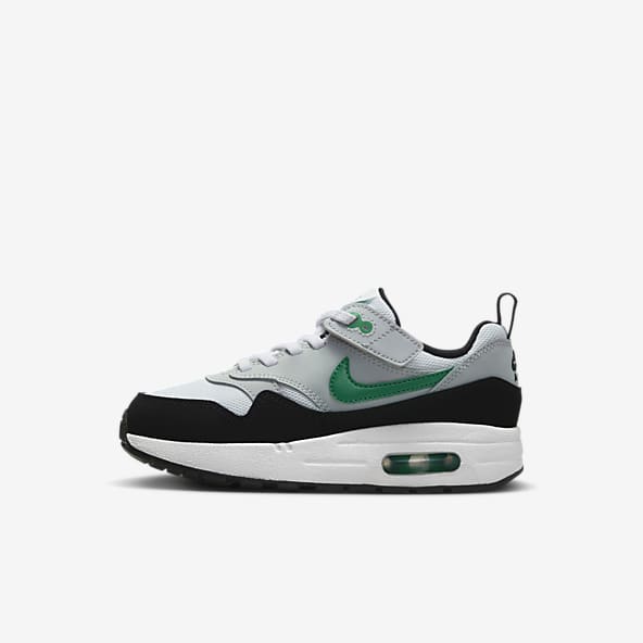 Boys Air Max Shoes. Nike IN